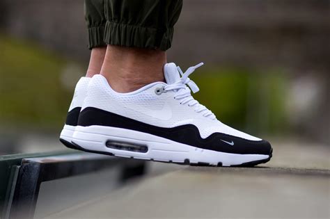 Nike air max white black 2016